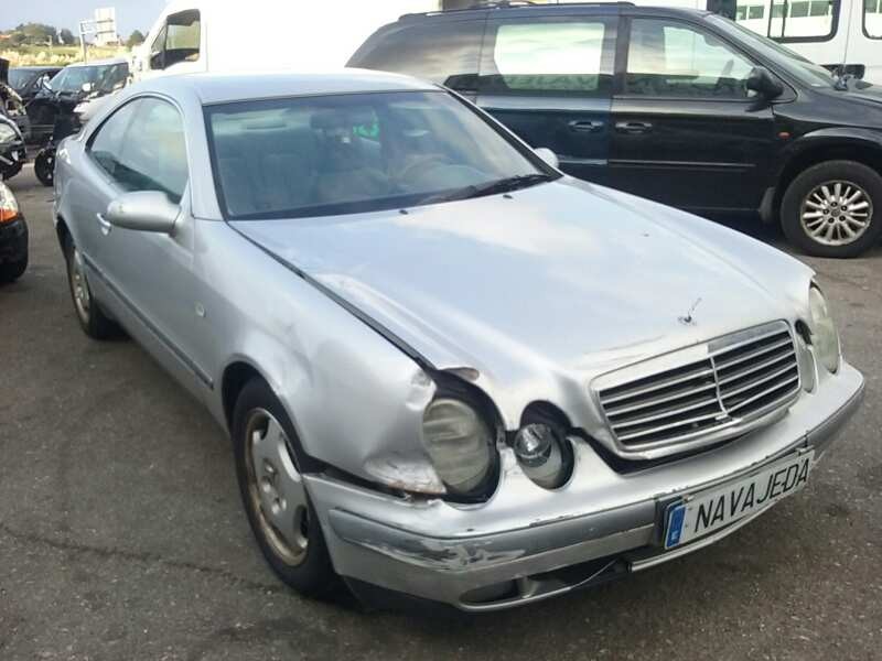 mercedes-benz clase clk (w208) coupe del año 1998