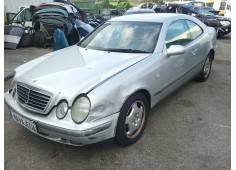 mercedes-benz clase clk (w208) coupe del año 1998 2