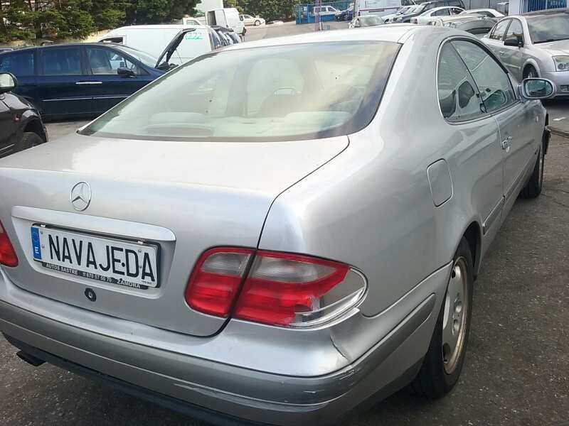 mercedes-benz clase clk (w208) coupe del año 1998