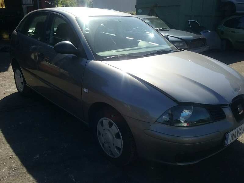 seat ibiza (6l1) del año 2002