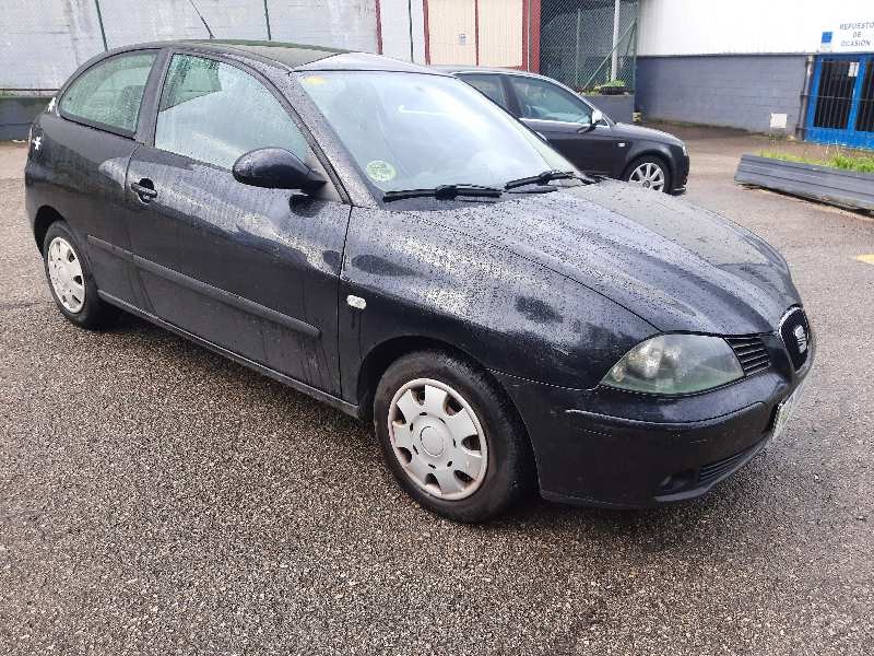 seat ibiza (6l1) del año 2003