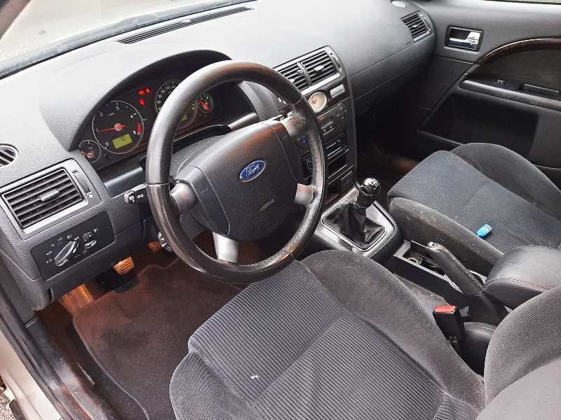 ford mondeo berlina (ge) del año 2004