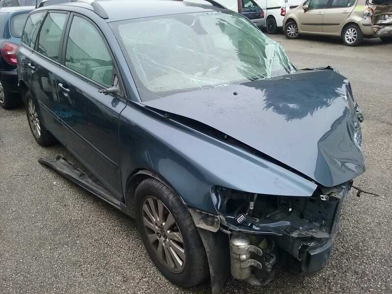 volvo v50 familiar del año 2006