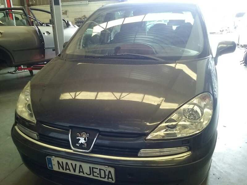 peugeot 807 del año 2004