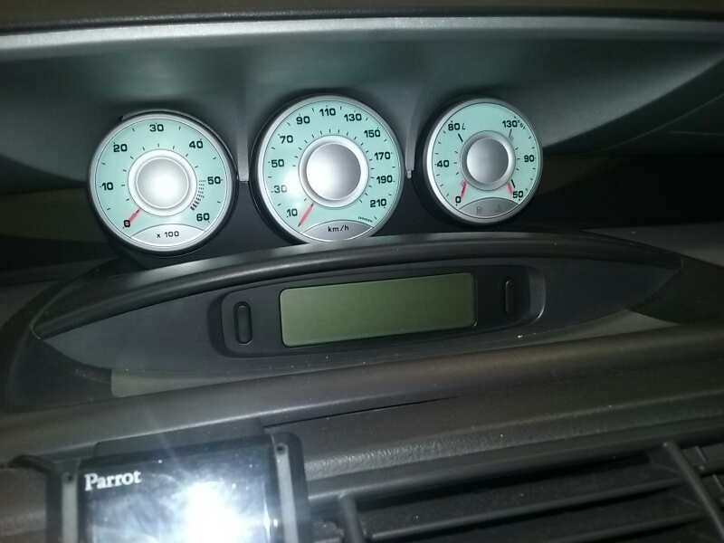 peugeot 807 del año 2004