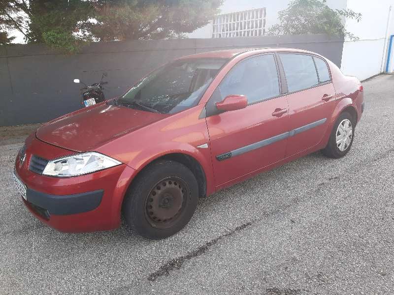 renault megane ii classic berlina del año 2004