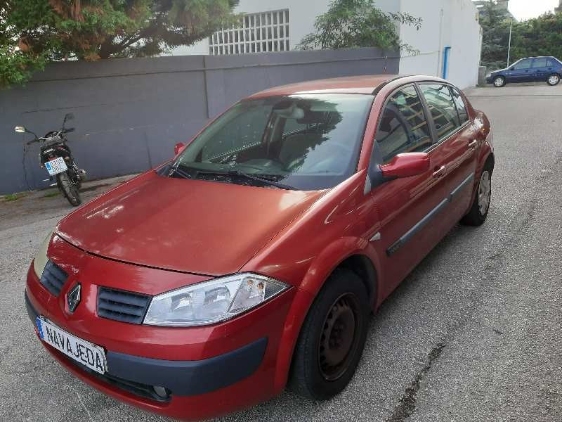 renault megane ii classic berlina del año 2004