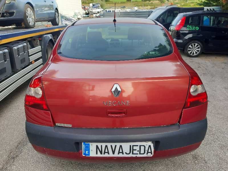 renault megane ii classic berlina del año 2004