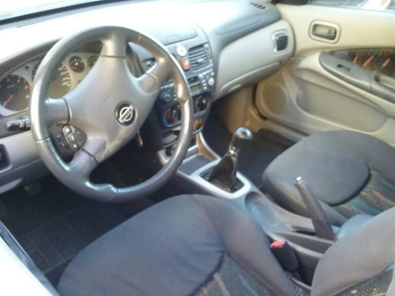 nissan almera (n16/e) del año 2001
