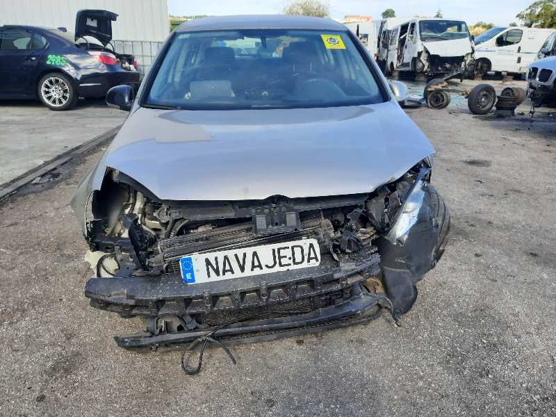 volkswagen golf v berlina (1k1) del año 2003