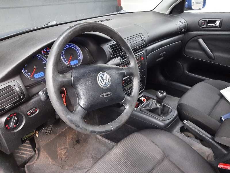 volkswagen passat berlina (3b3) del año 2003