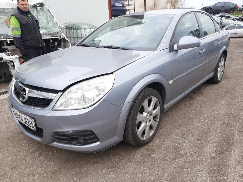 opel vectra c berlina del año 2006