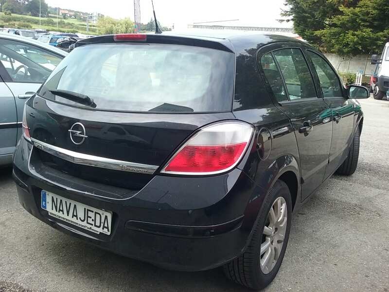 opel astra h berlina del año 2006