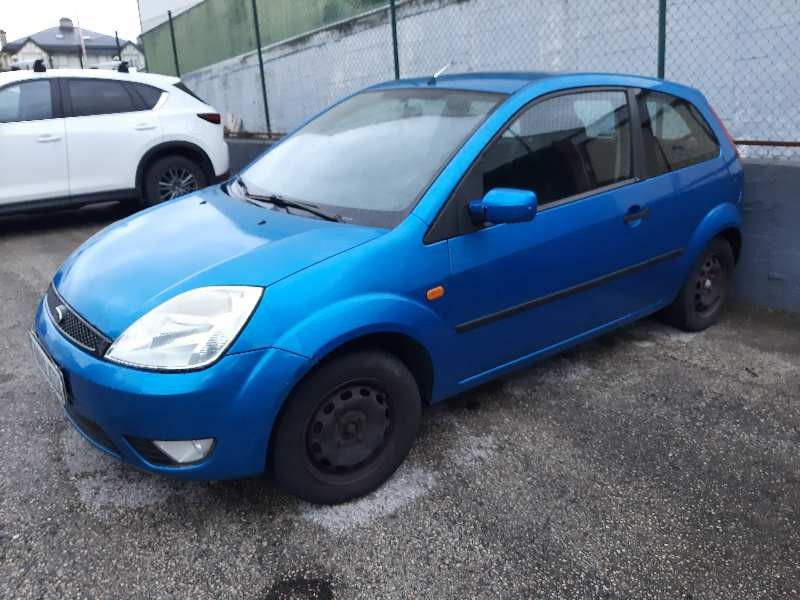 ford fiesta (cbk) del año 2004