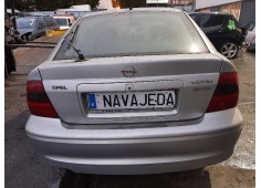 opel vectra b berlina del año 2002