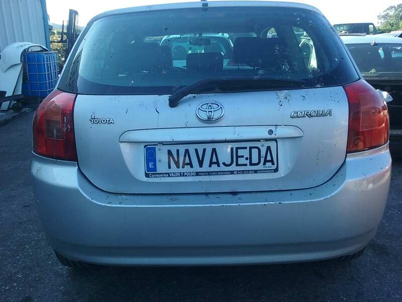 toyota corolla (e12) del año 2002