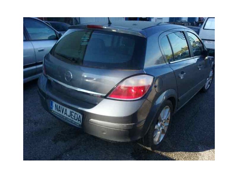 opel astra h berlina del año 2006