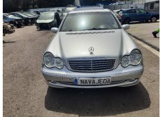 mercedes-benz clase c (w203) berlina del año 2004