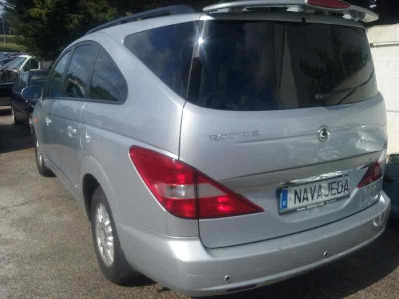 ssangyong rodius del año 2005