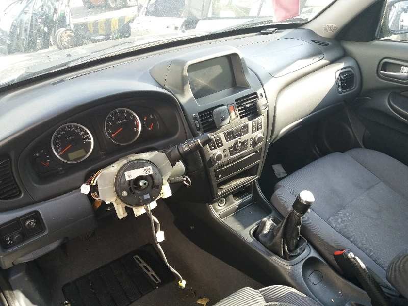 nissan almera (n16/e) del año 2004