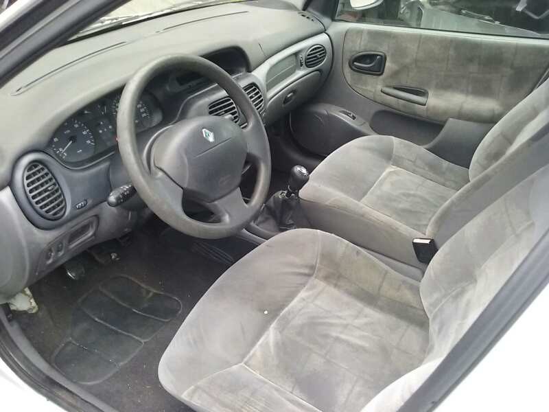 renault megane i fase 2 classic (la..) del año 2000