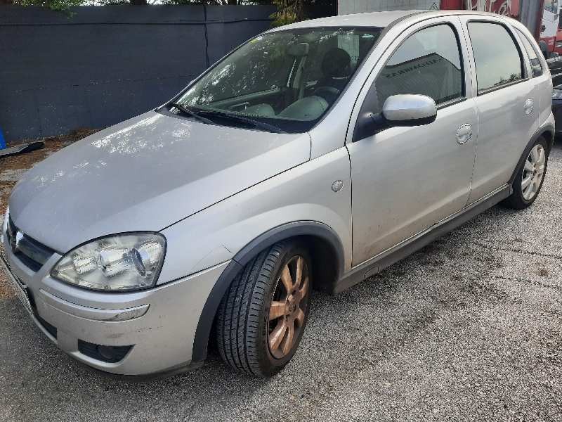 opel corsa c del año 2005
