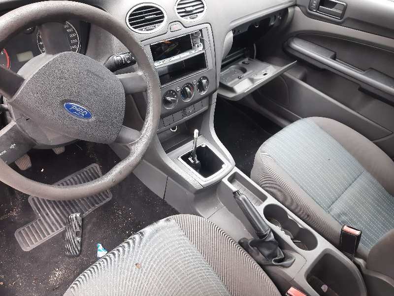 ford focus berlina (cap) del año 2007