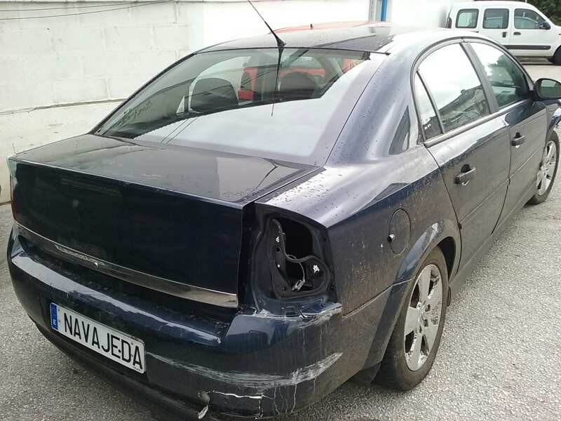 opel vectra c berlina del año 2002