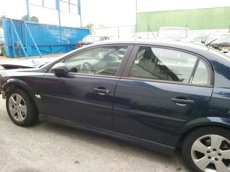 opel vectra c berlina del año 2002