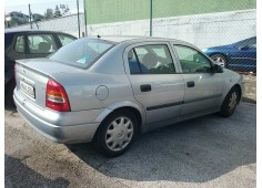 opel astra g berlina del año 2001