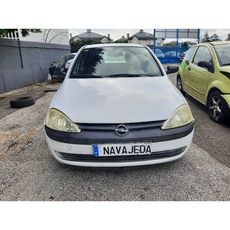 opel corsa c del año 2001