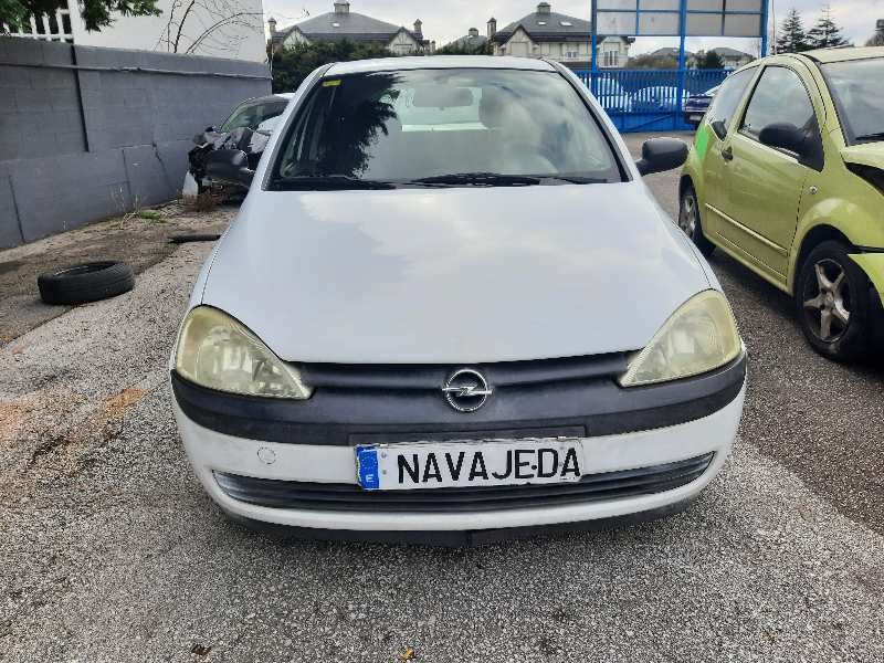 opel corsa c del año 2001