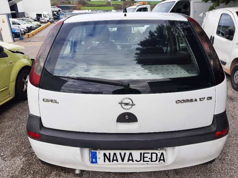 opel corsa c del año 2001