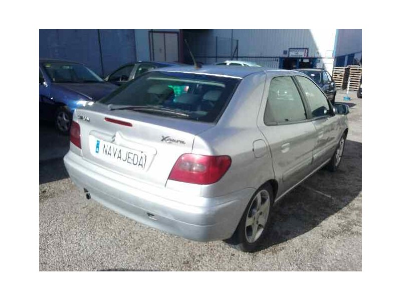 citroën xsara berlina del año 2001
