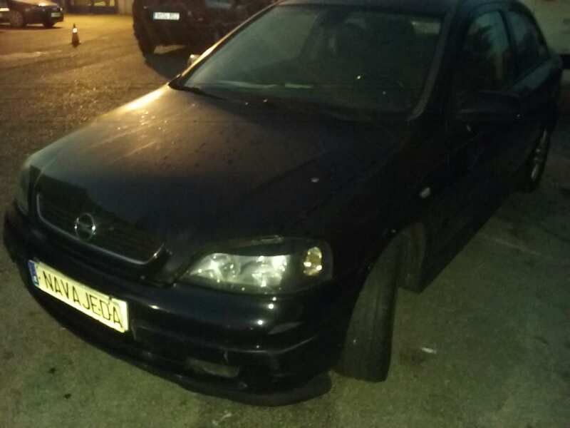 opel astra g berlina del año 2003