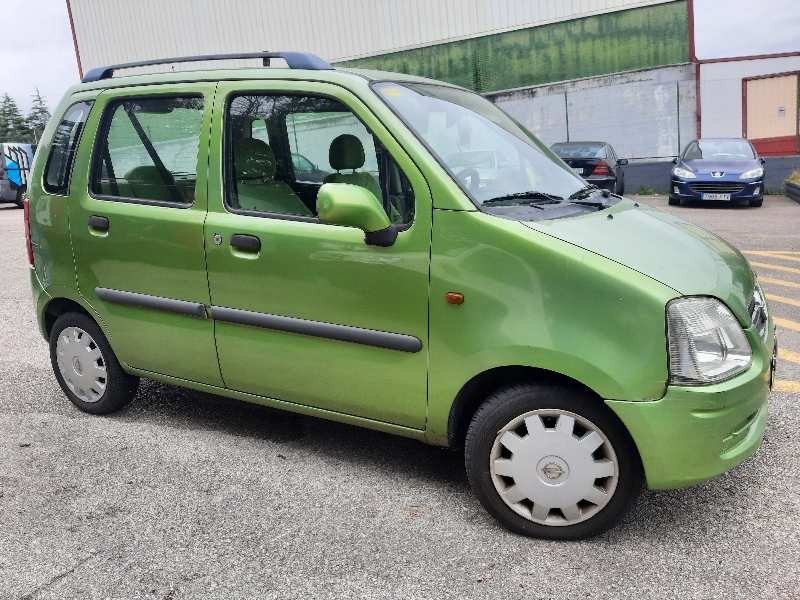 opel agila del año 2003