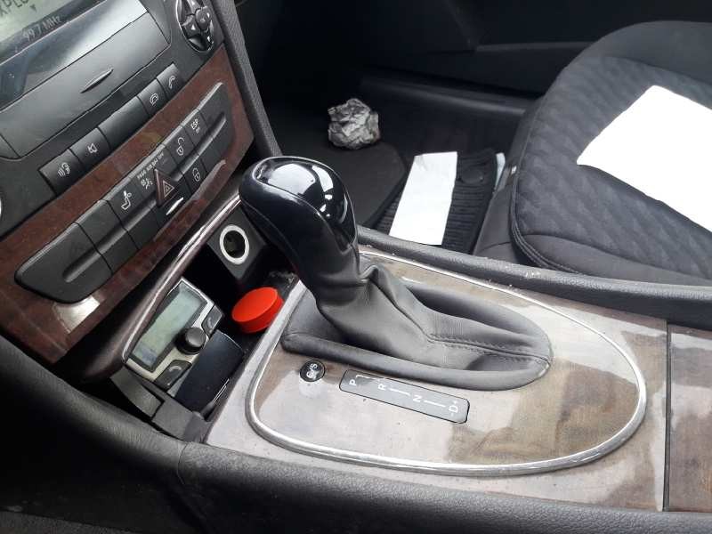 mercedes-benz clase e (w211) berlina del año 2006