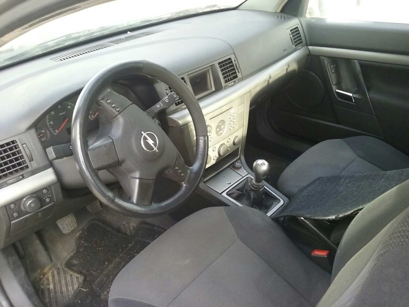 opel vectra c berlina del año 2003
