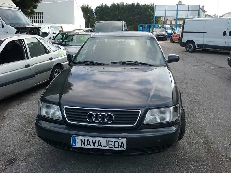 audi a6 berlina (c4) del año 2001