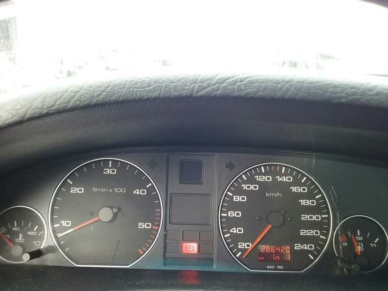 audi a6 berlina (c4) del año 2001