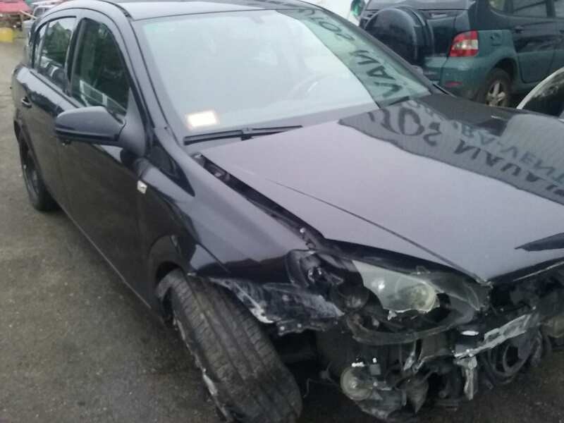 opel astra h berlina del año 2004