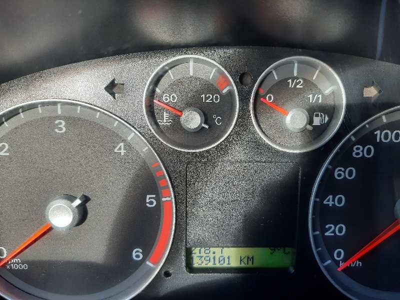 ford focus berlina (cap) del año 2006