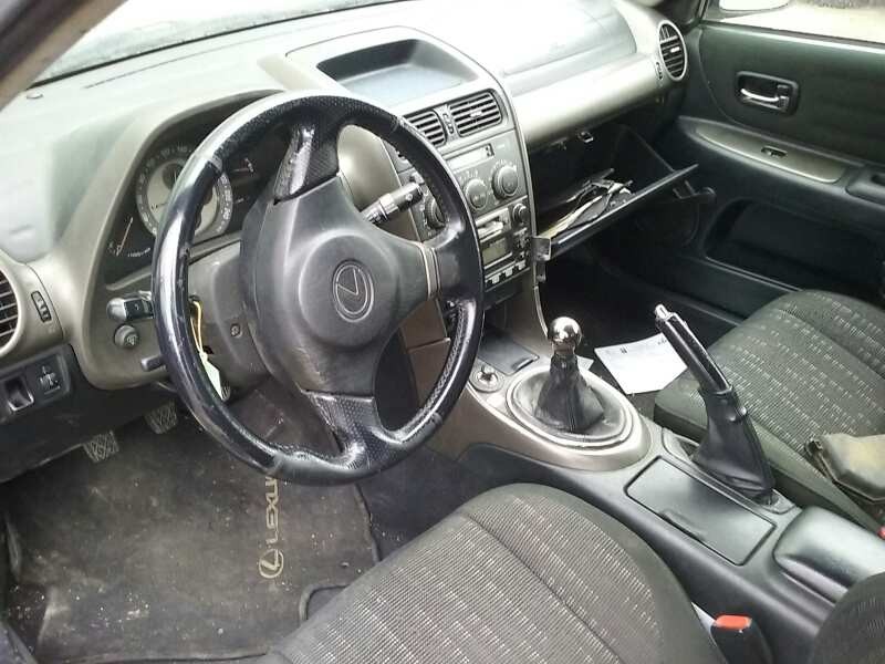lexus is200 (gxe10) del año 1999
