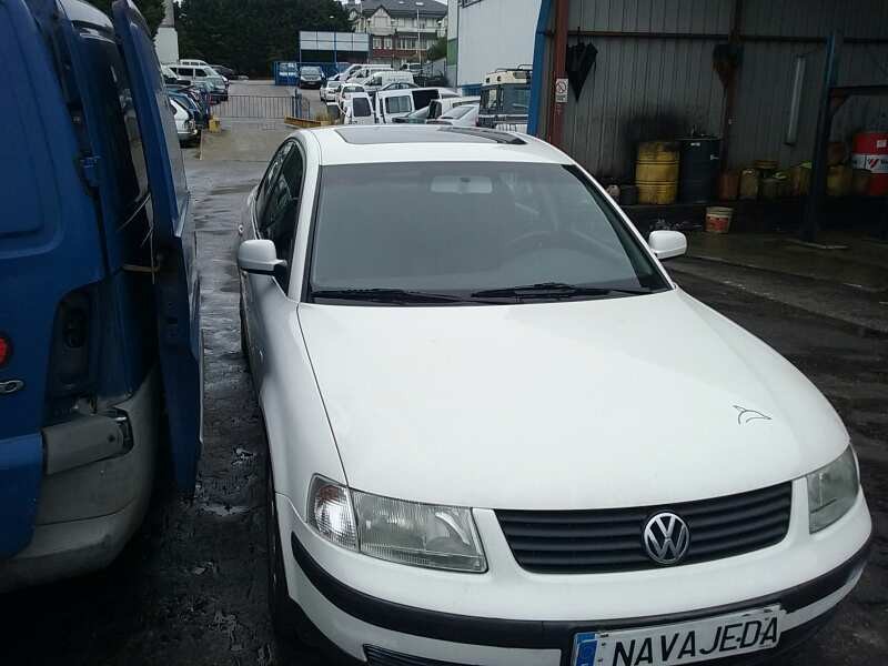 volkswagen passat berlina (3b2) del año 1996