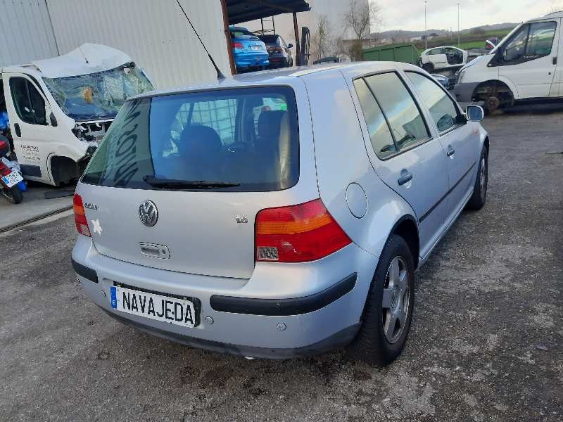 volkswagen golf iv berlina (1j1) del año 1998