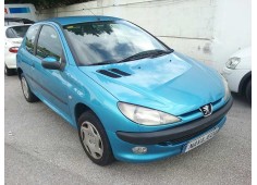 peugeot 206 berlina del año 2000
