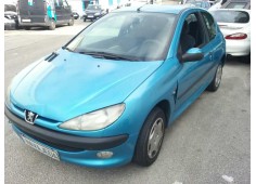 peugeot 206 berlina del año 2000 2