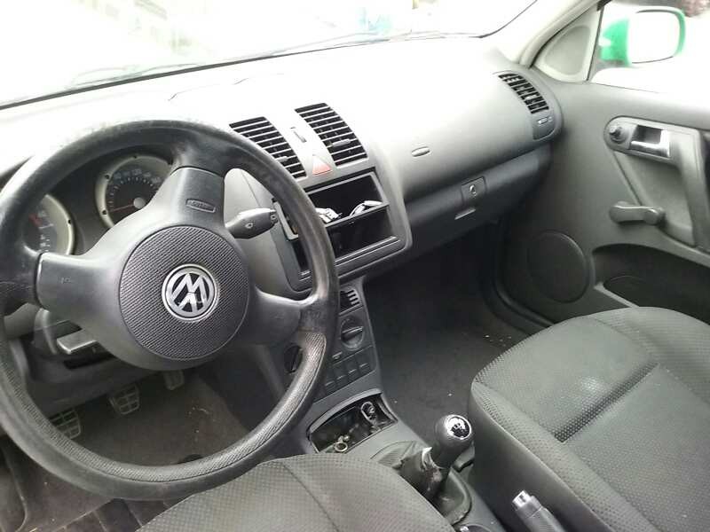 volkswagen polo berlina (6n2) del año 2000