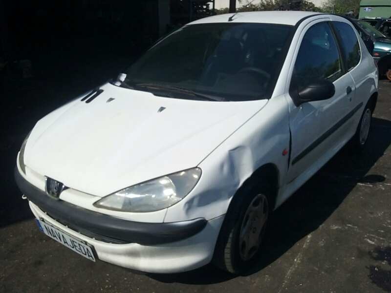 peugeot 206 berlina del año 1999