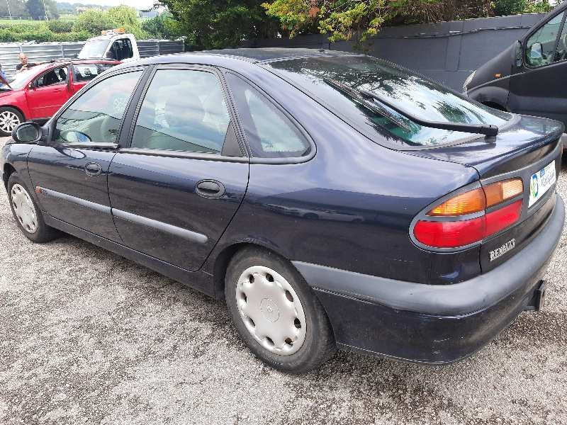 renault laguna (b56) del año 2000
